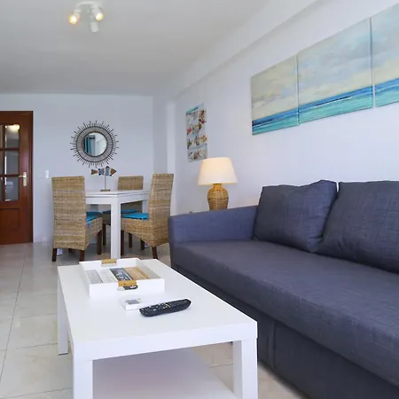 Corona Apartment *