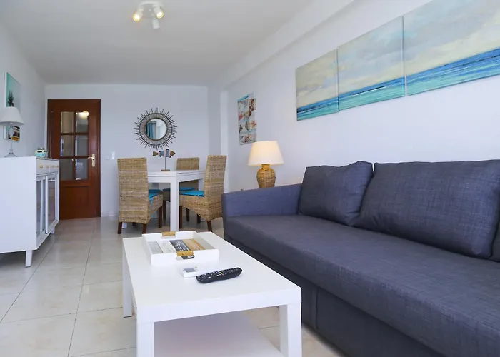 Corona Apartment *
