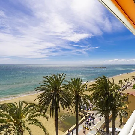 شقة Corona Apartment *