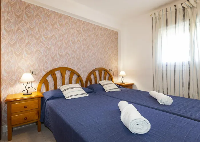 Corona Apartment شقة